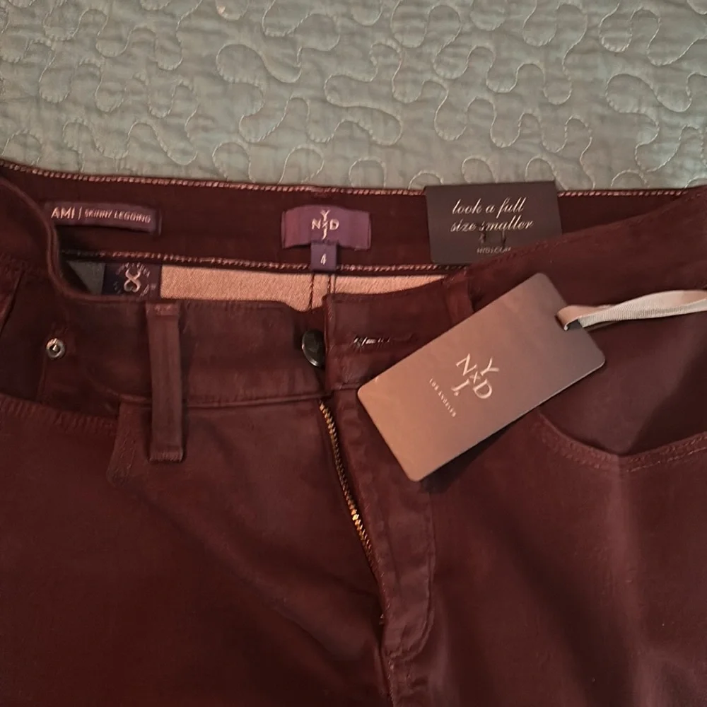 NYDJ BURGUNDY SKINNY LEGGING JEANS SIZE4 NWT - Picture 2 of 3